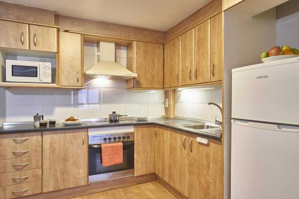 Bebarceloner Sant Andreu Apartments - 1 Bedroom Экстерьер фото